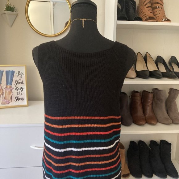 Sleeveless Sweater - Picture 2 of 2